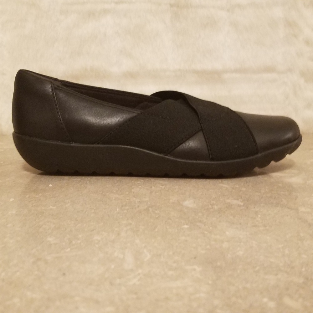 CLARKS  Collection Soft Cushion Shoes SIZE 5.5